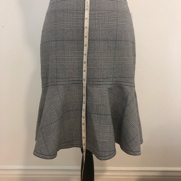 Ann taylor plaid skirt - Picture 5 of 8